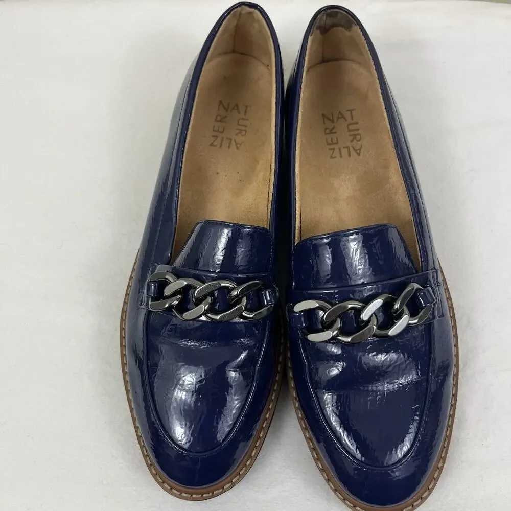 NATURALIZER Emmal Lug Sole Chain Faux Patent Leather Loafers Size 9 Haven Blue